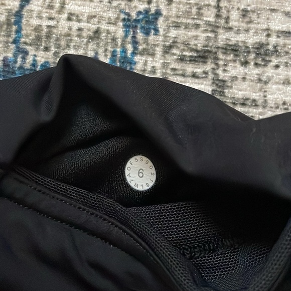 Lululemon Biker shorts - Picture 2 of 3